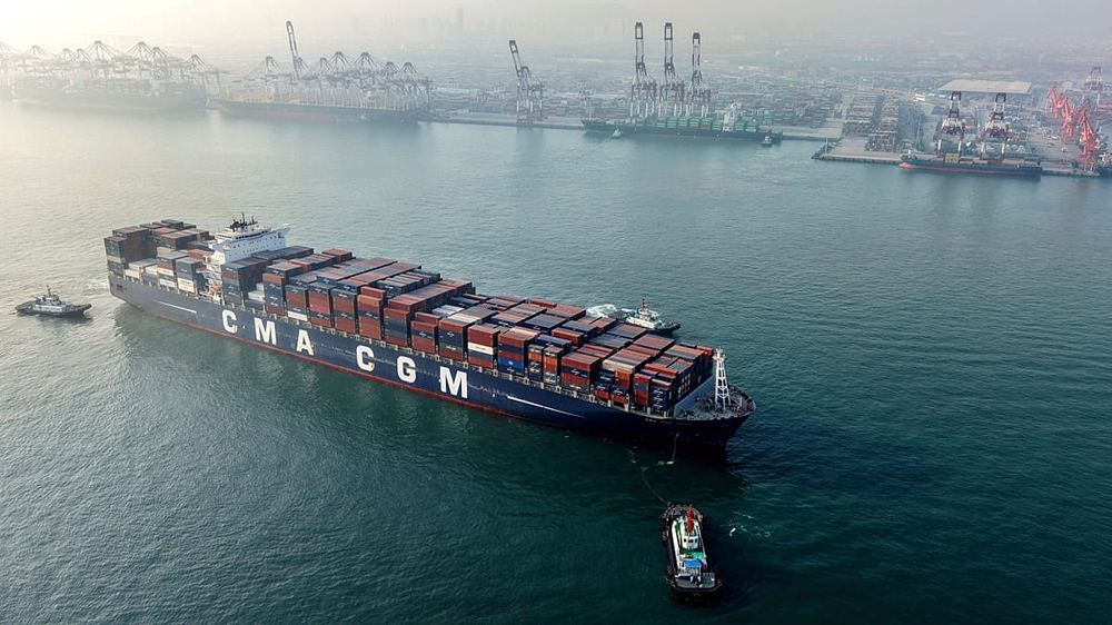 25 killed after international cargo ship docked in China catches fire