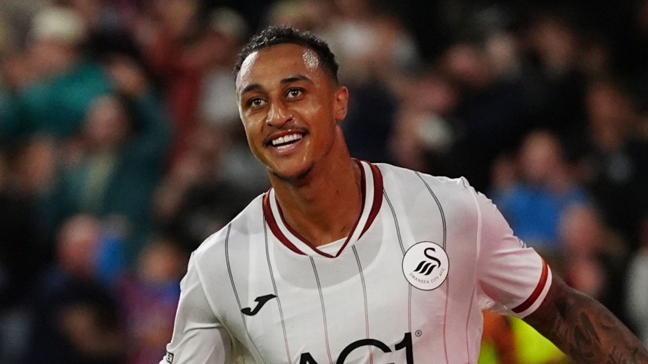 In-form Swansea ease past Watford