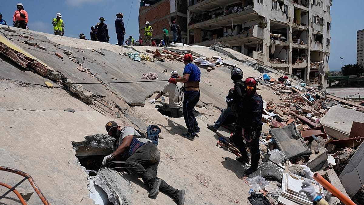 Searches continue for Venezuela earthquake survivors