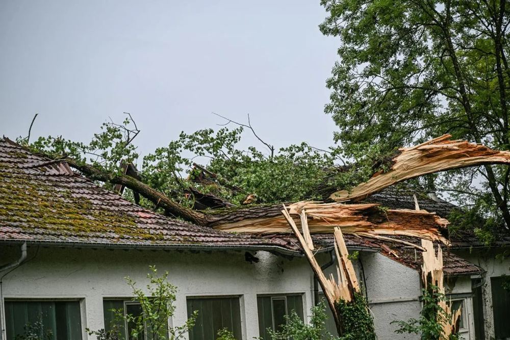 Southern Germany battered by supercell storms with 140 km/h winds