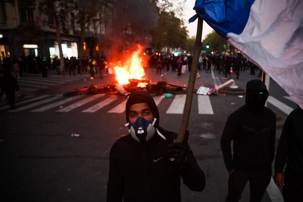 France hit by worst unrest in years as attempts to rein in government spending meet citizen ire