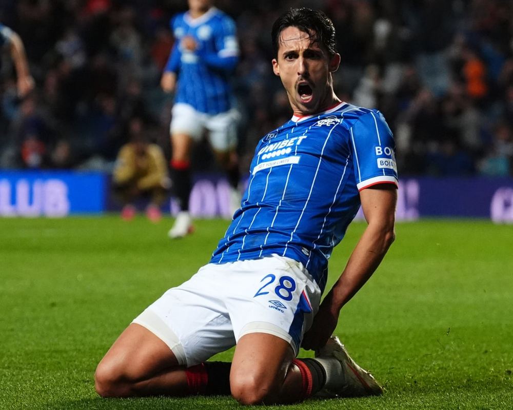 Scottish Premiership: Miovski hits last-gasp Rangers winner and Celtic keep 100% record