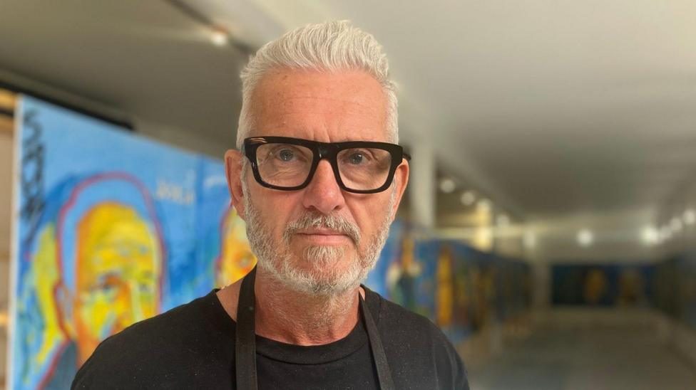 Ukraine war chronicled in 50-metre-long painting