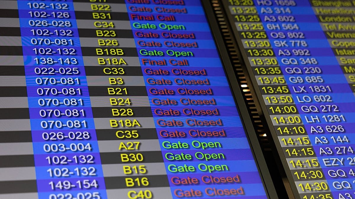 Greek air traffic controllers pushed to limit by tourism boom