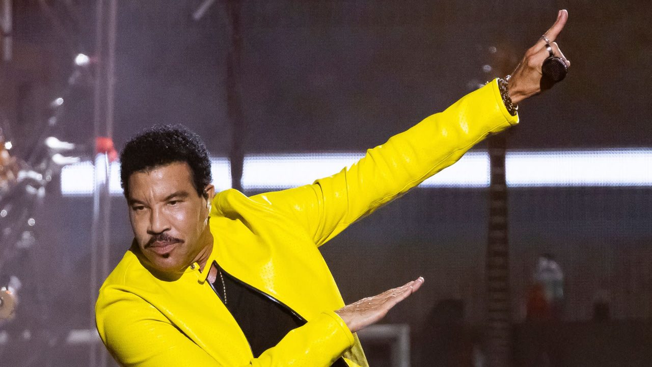 Lionel Richie Comeback: Tour Resumes After Health Scare