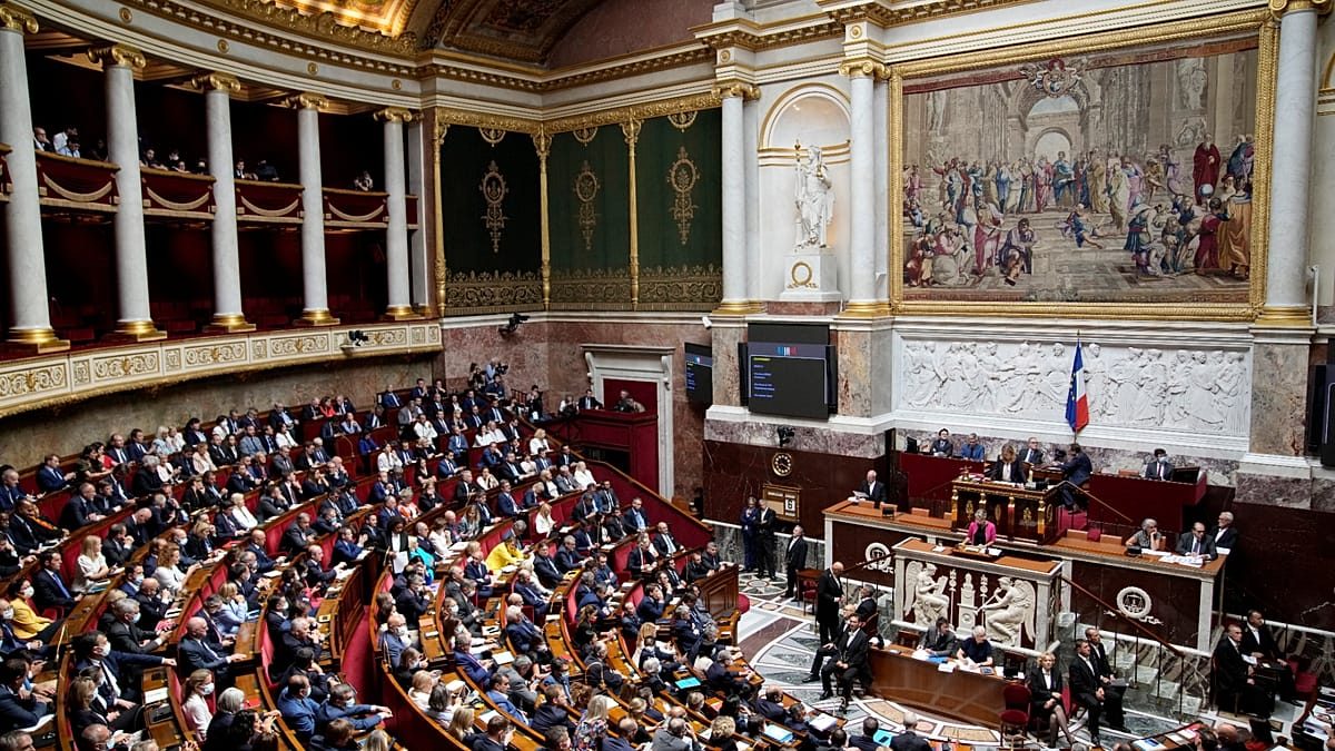 Emergency farming law: reintroduction of two banned pesticides splits political parties